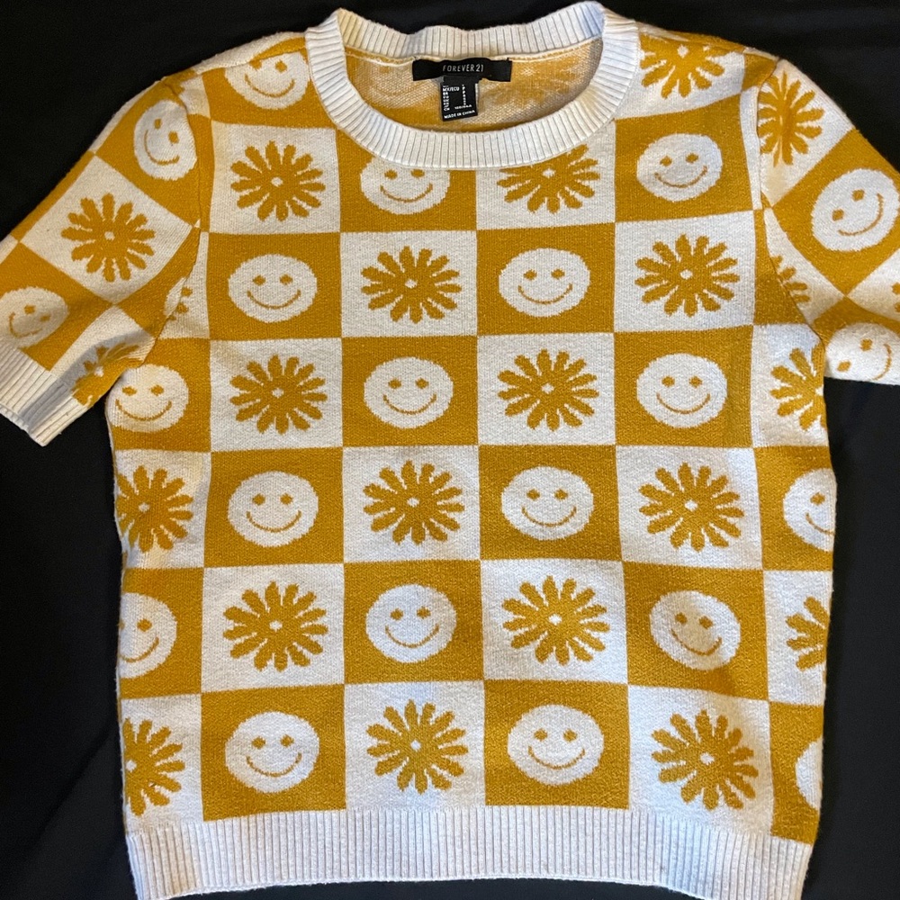 Smiley face top